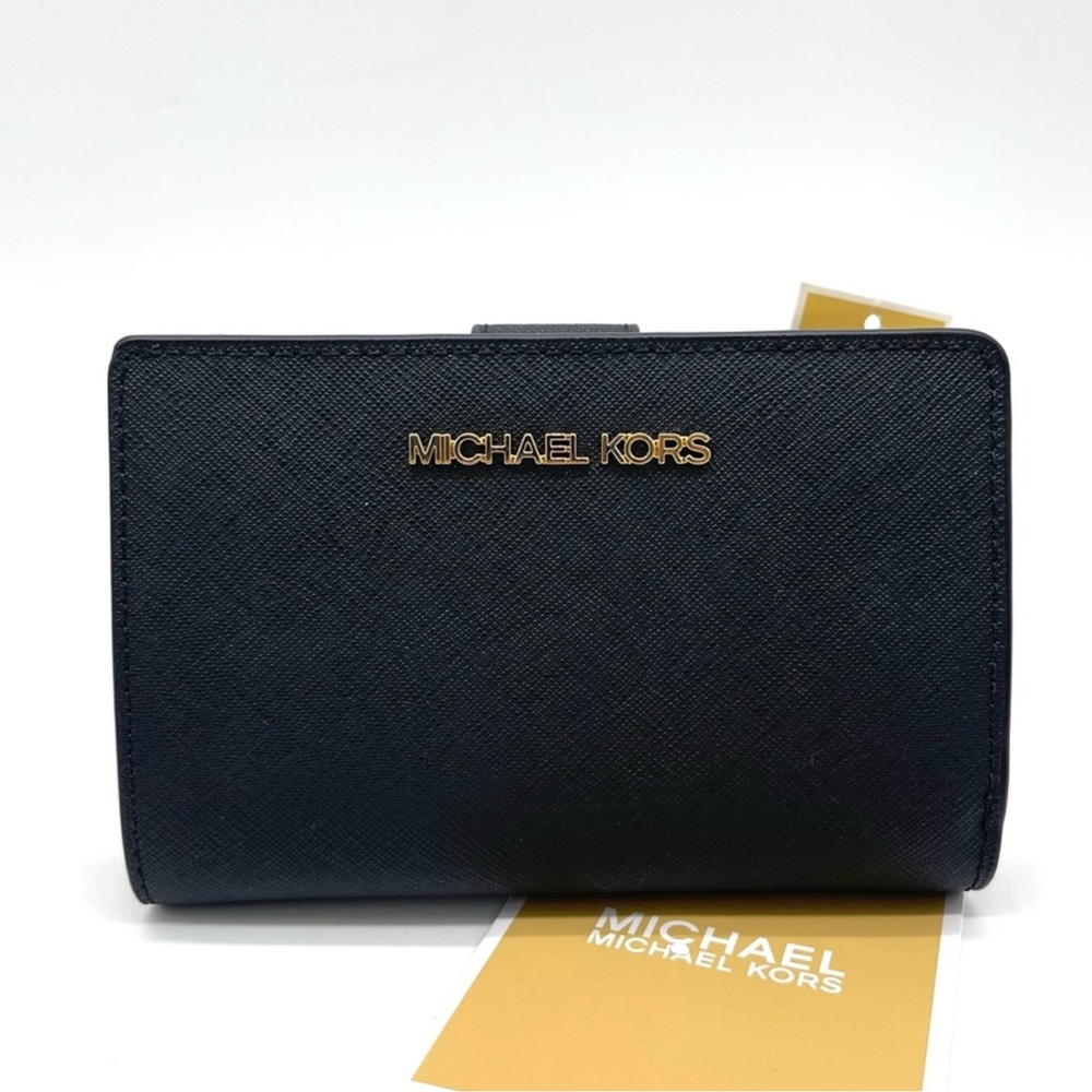NWT Michael Kors Medium Crossgrain Leather Wallet Black-with gold logo - Picture 4 of 9